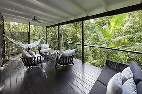 Silky Oaks Lodge, Beckons