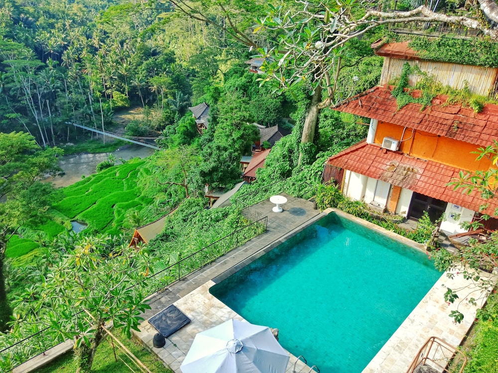 Puri Bunga Resort & Spa