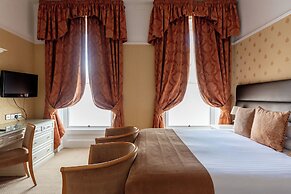 The Falmouth Hotel