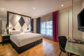 L'Empire Paris