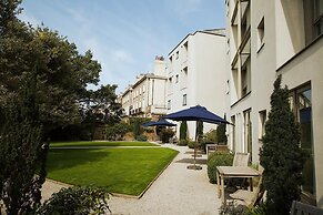 Hart's Hotel