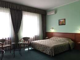 Bristol-Zhiguly Hotel