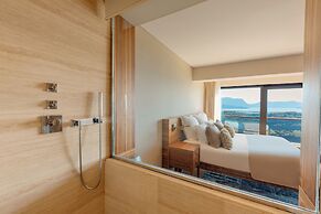 D Maris Bay