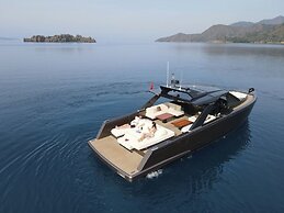 D Maris Bay