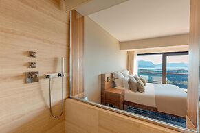 D Maris Bay