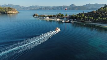 D Maris Bay
