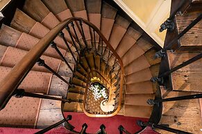 Hotel Delavigne