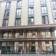Lady Diana Hotel