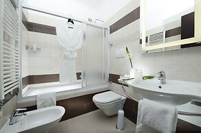 Yes Hotel