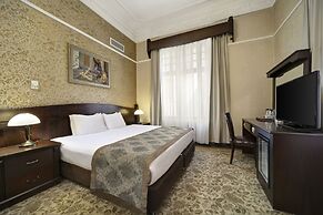 Legacy Ottoman Hotel