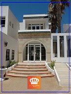 Hotel Emira