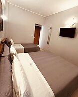 Hotel Triton