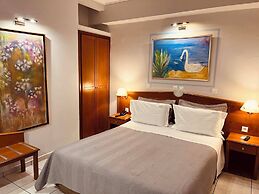 Hotel Triton