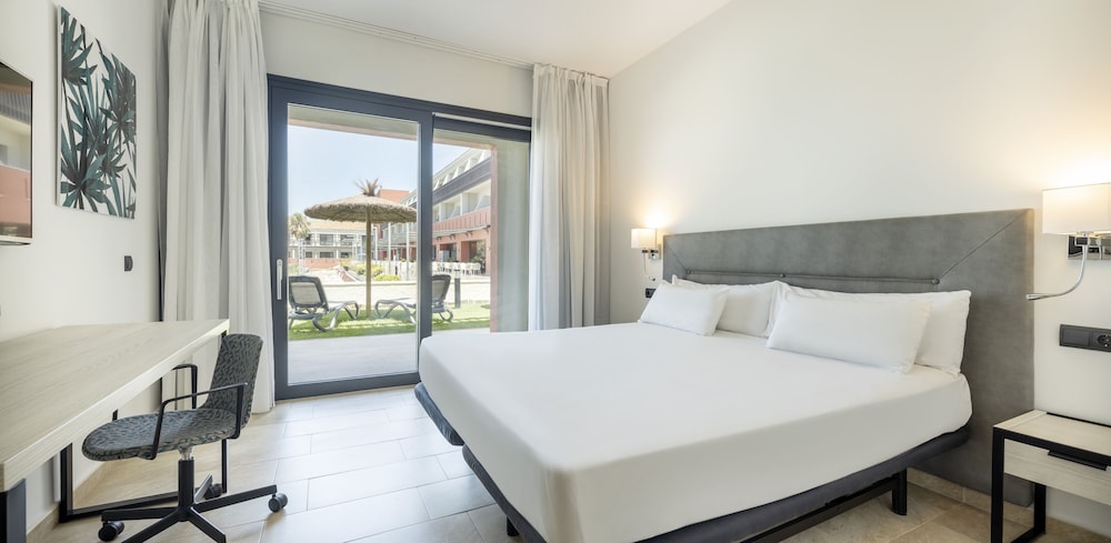 Hotel ILUNION Calas De Conil