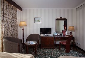 London Hotel