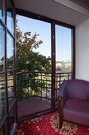 London Hotel