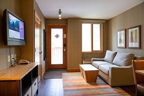 The Fox Hotel and Suites