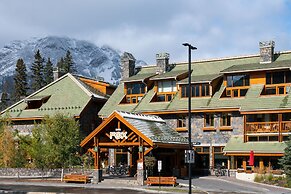 The Fox Hotel and Suites