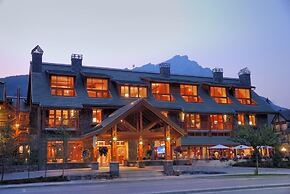 The Fox Hotel and Suites