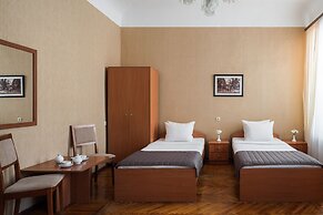 Tsentralnaya Hotel