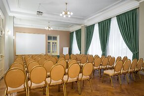 Tsentralnaya Hotel