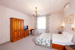 Berezka Hotel