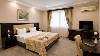 Premier Hotel