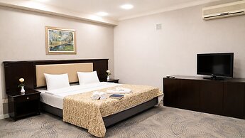 Premier Hotel