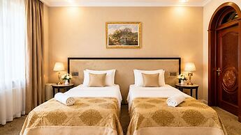 Premier Hotel