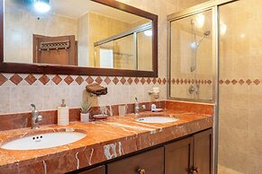 Paseo del Sol Condohotel by Bric