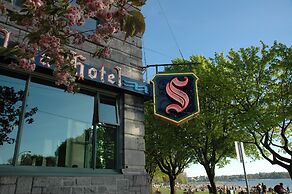 Sylvia Hotel