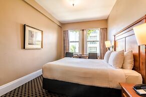 Sylvia Hotel