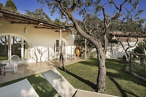 Costa Del Capitano Seaside Villas