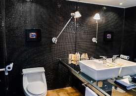 Radisson Blu Acqua Hotel & Spa Concon