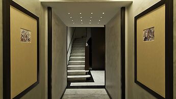 Intown Luxury House