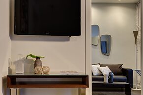 Intown Luxury House