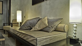 Intown Luxury House