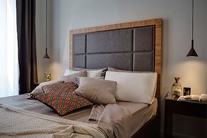 Intown Luxury House