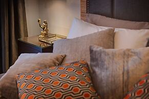 Intown Luxury House