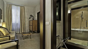 Intown Luxury House