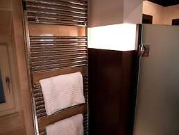 Intown Luxury House