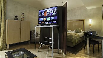 Intown Luxury House
