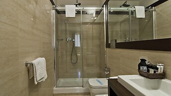 Intown Luxury House
