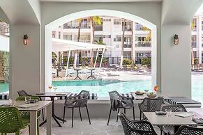 Peppers Beach Club