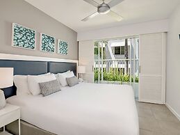 Peppers Beach Club