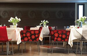 Anessis Hotel