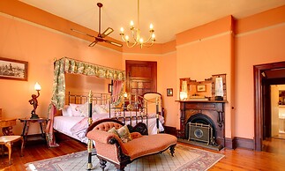 Buxton Manor