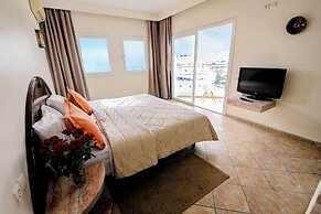 Intouriste Hôtel & Suites