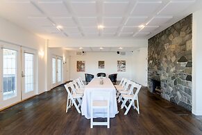 Rockwater Secret Cove Resort