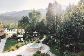 Alpenpalace Luxury Hideaway & Spa Retreat